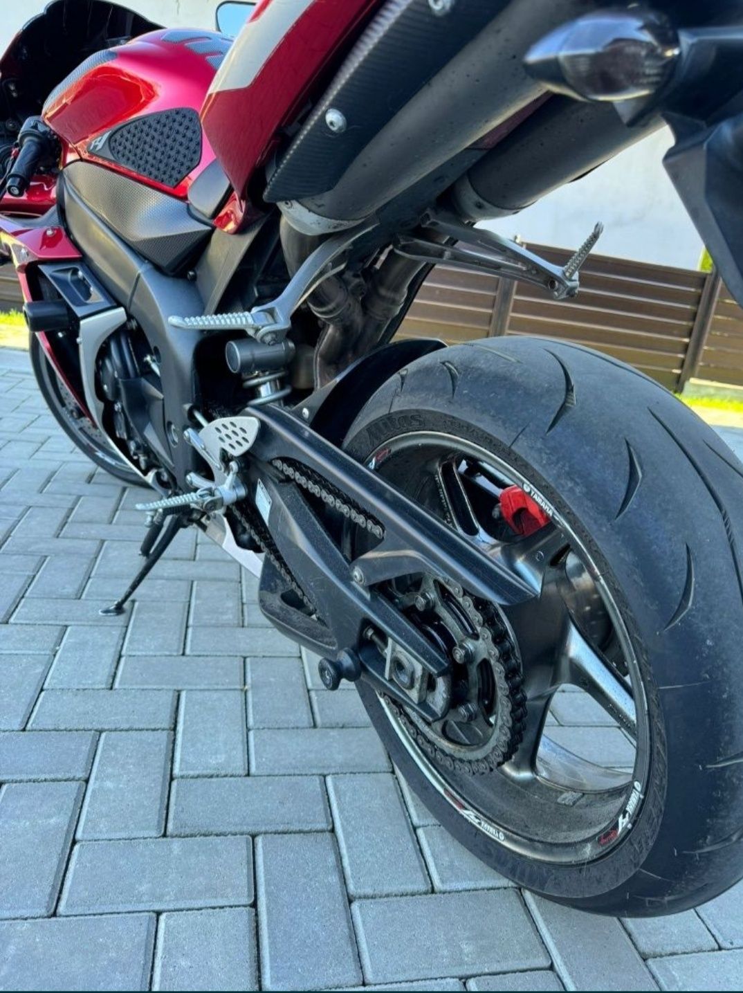 Yamaha r1  yzf 2006