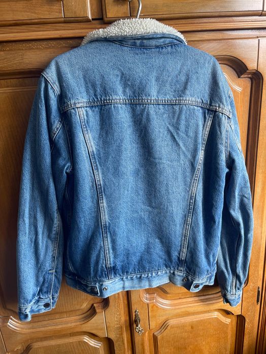 Geacă autentică de blugi Levi’s  îmblănită