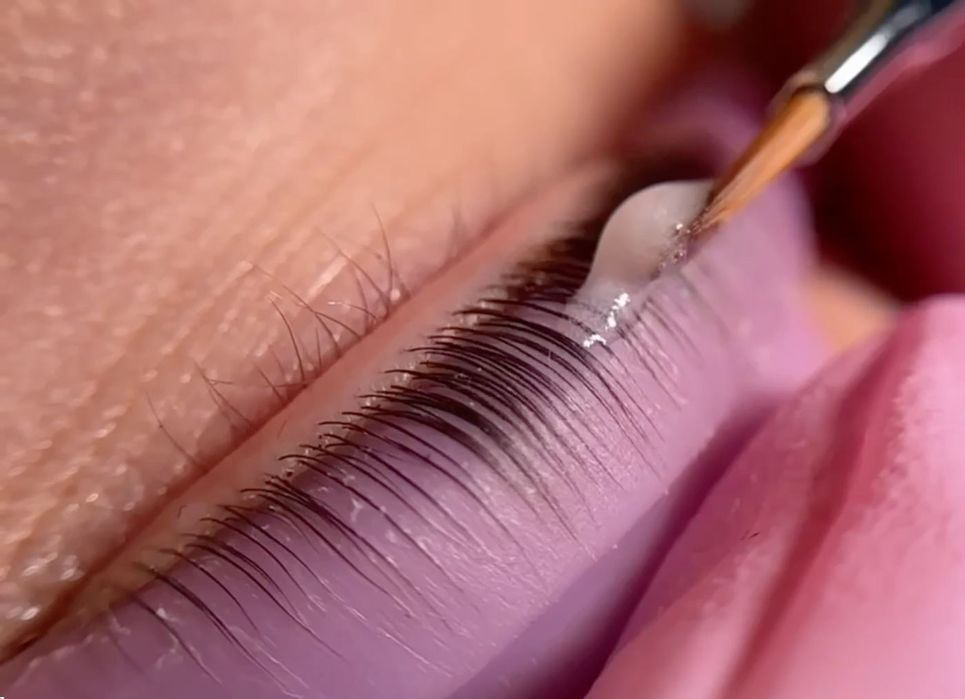 Ламинирование ресниц и бровей