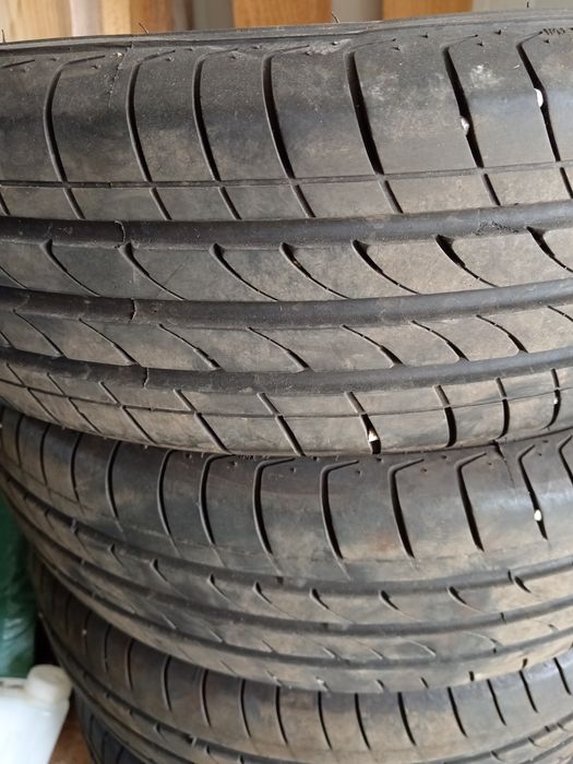 Anvelope vara 165/70 R14 81T