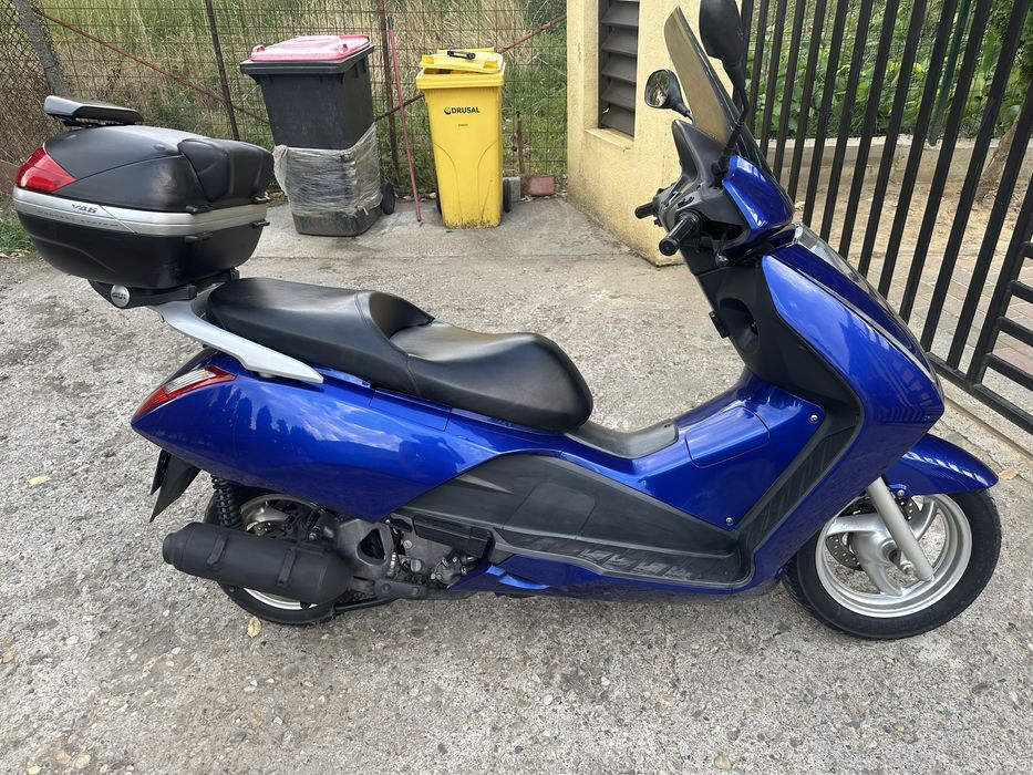 Maxiscuter HONDA Pantheon 125 cmc, 2003, injectie, acte la zi