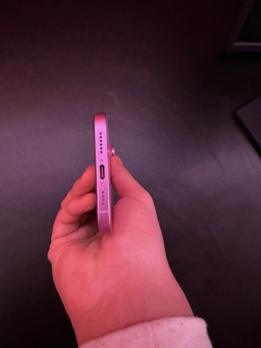 VAND IPHONE 16 PLUS ROZ 128 GB ca nou nouț