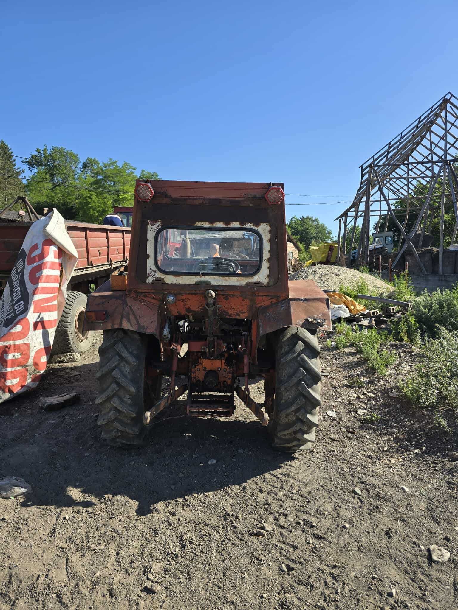 De vanzare Tractor UTB