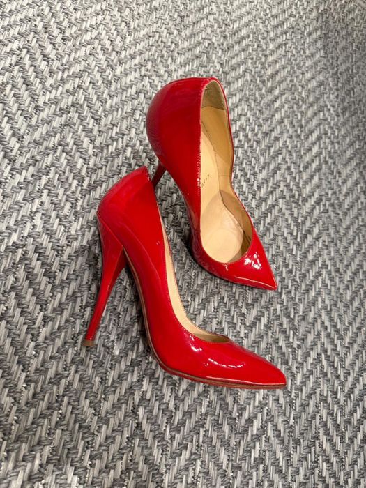 Туфли Christian Louboutin , casadei. Fendi и другие бренды