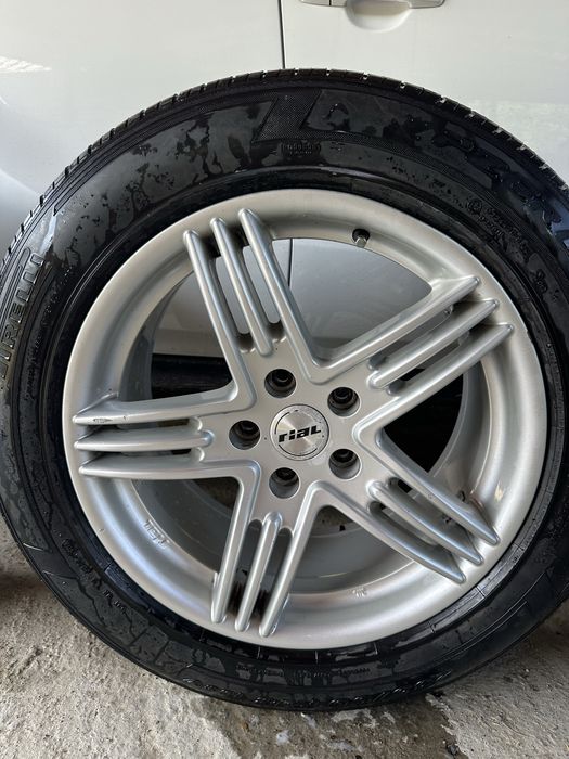 Jante R18 Cauciucuri Pirelli