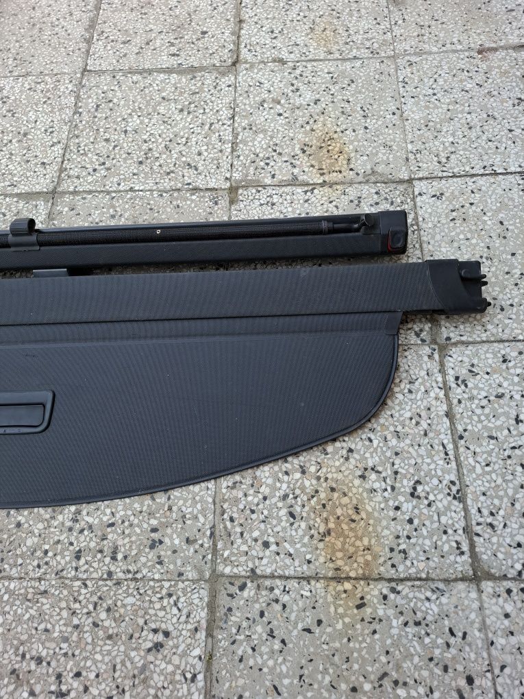 Щора за багажник за Ауди Audi A6 2005-10г.Със мрежата е цената.