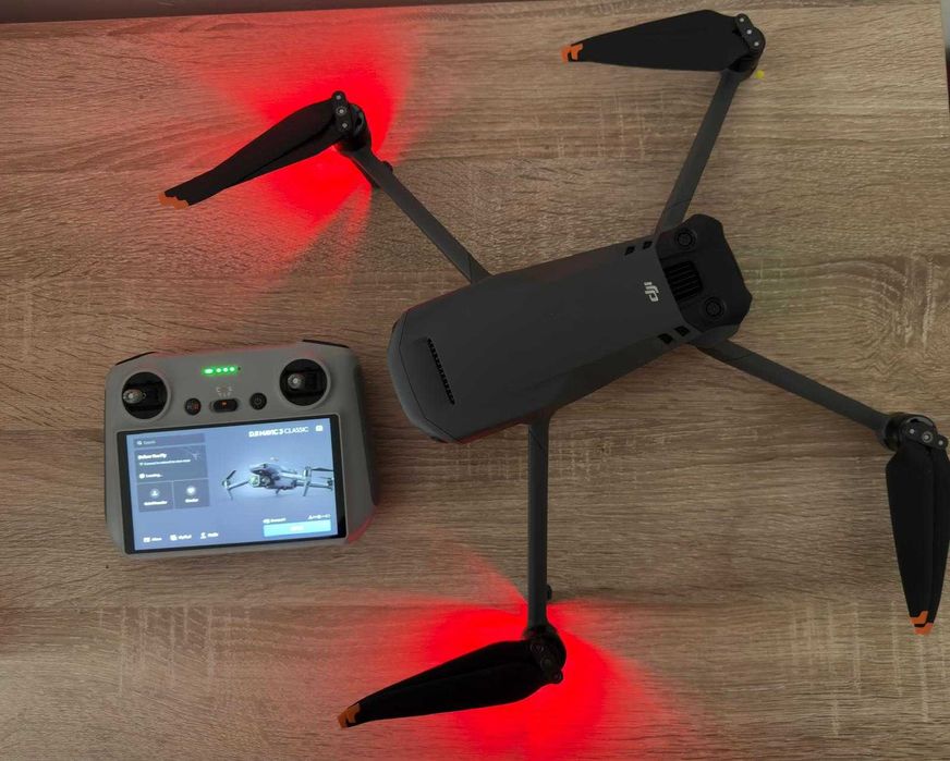Drona DJI Mavic 3 Classic + baterie cadou, garantie Emag