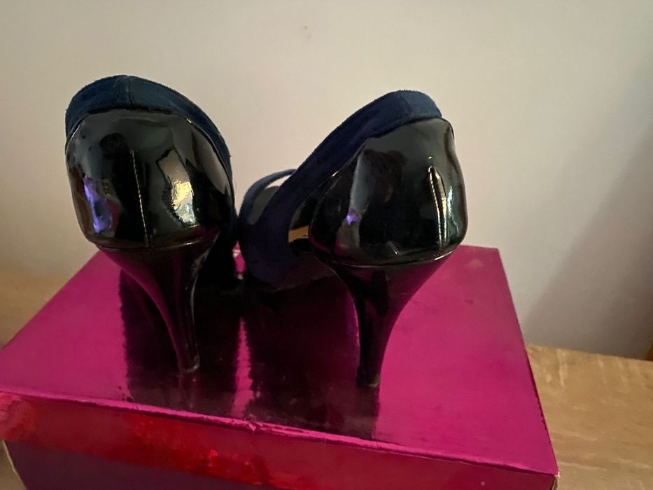 Pantofi cu toc și platforma, material piele