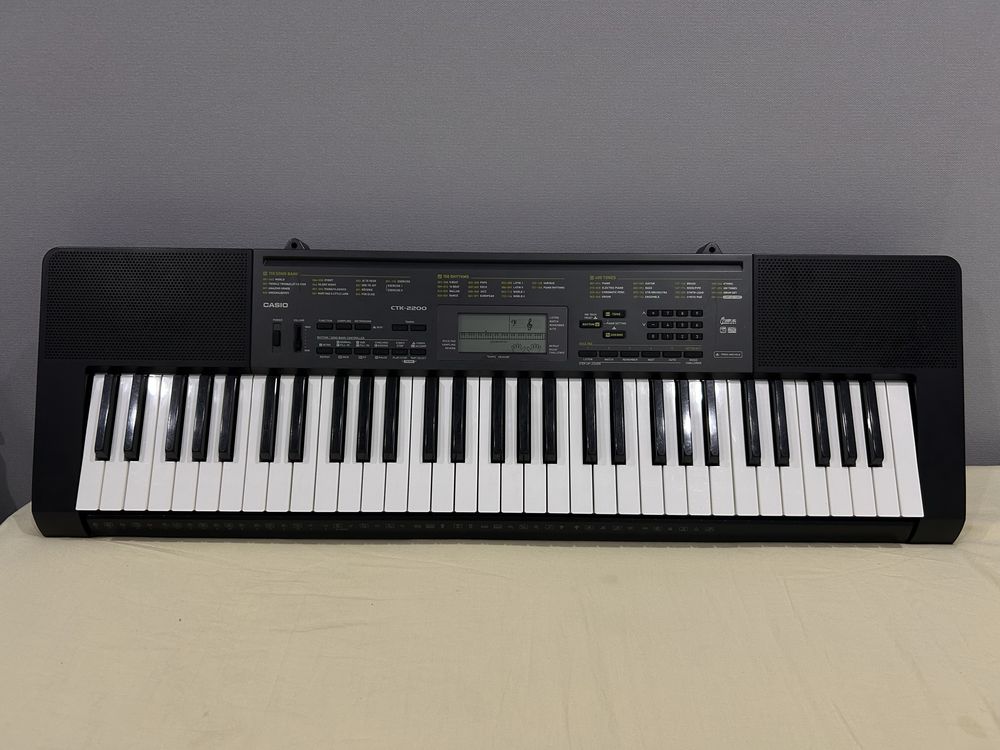 Синтезатор Casio