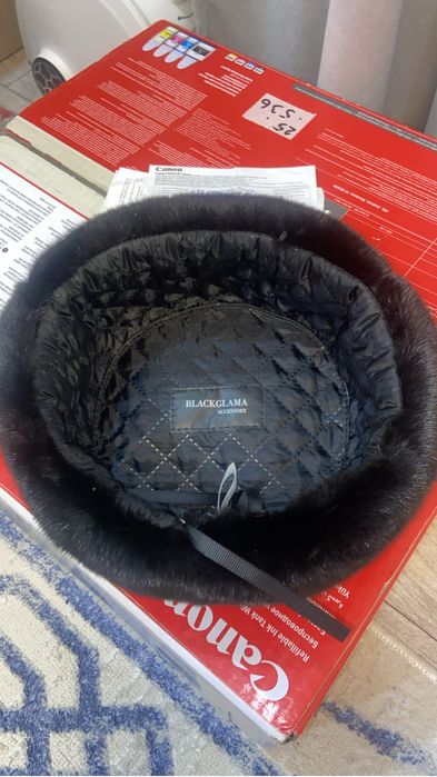 Продам шапку норковую ушанку,кепку норковую и кожанную дубленку