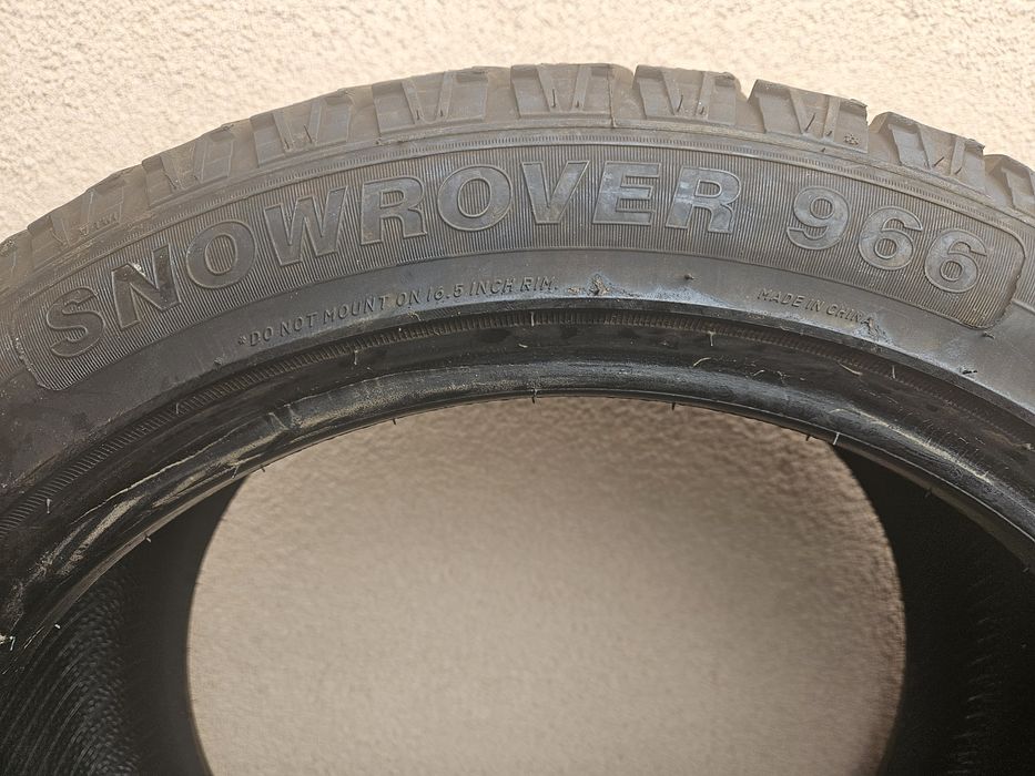 Зимни гуми sonix snowrover R17