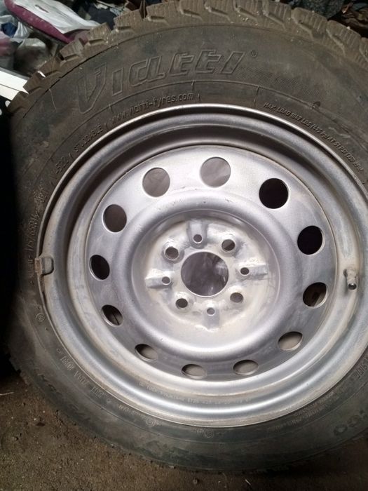 Шины зимние с шипами Viatti размер 175/65 R14