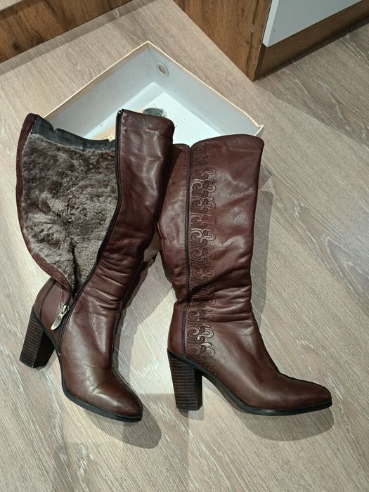 Сапоги зимние на каблуке