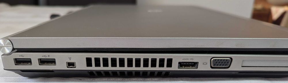 Vând Laptop HP Elitebook 8560P