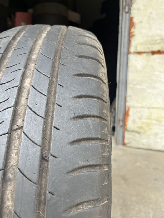 2 бр. летни гуми 185/65/15 Michelin DOT 0320 5 mm