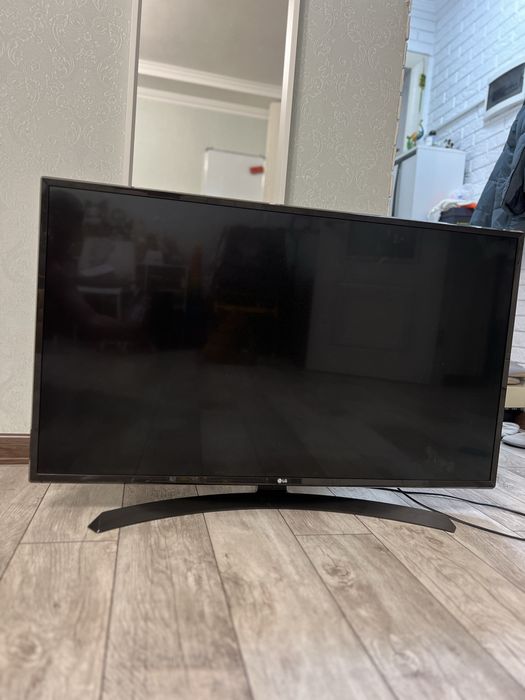 Телевизор LG Smart TV