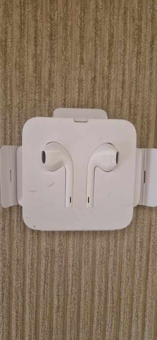 Casti noi originale Iphone, Earl Pods cu fir,