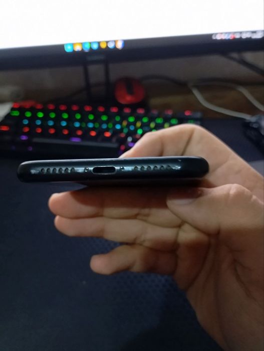 Iphone xr korokbka dokumenti blan
