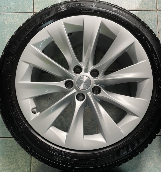 Jante aliaj R19 originale TESLA Model S 245/45/19 Michelin iarna