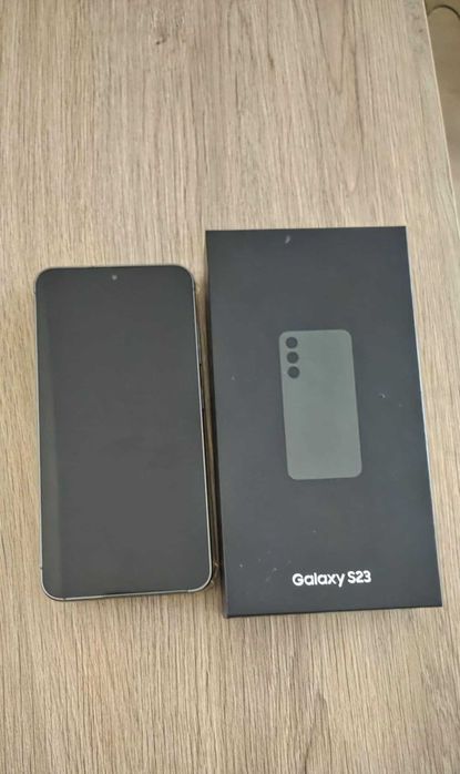 Продавам телефон Samsung S23, 256 GB