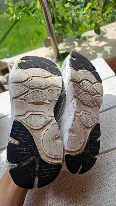 Маратонки сиви 35 размер