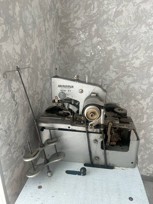 Петельная глазковая машинка