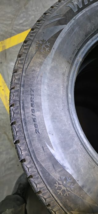 Продам шины R 17