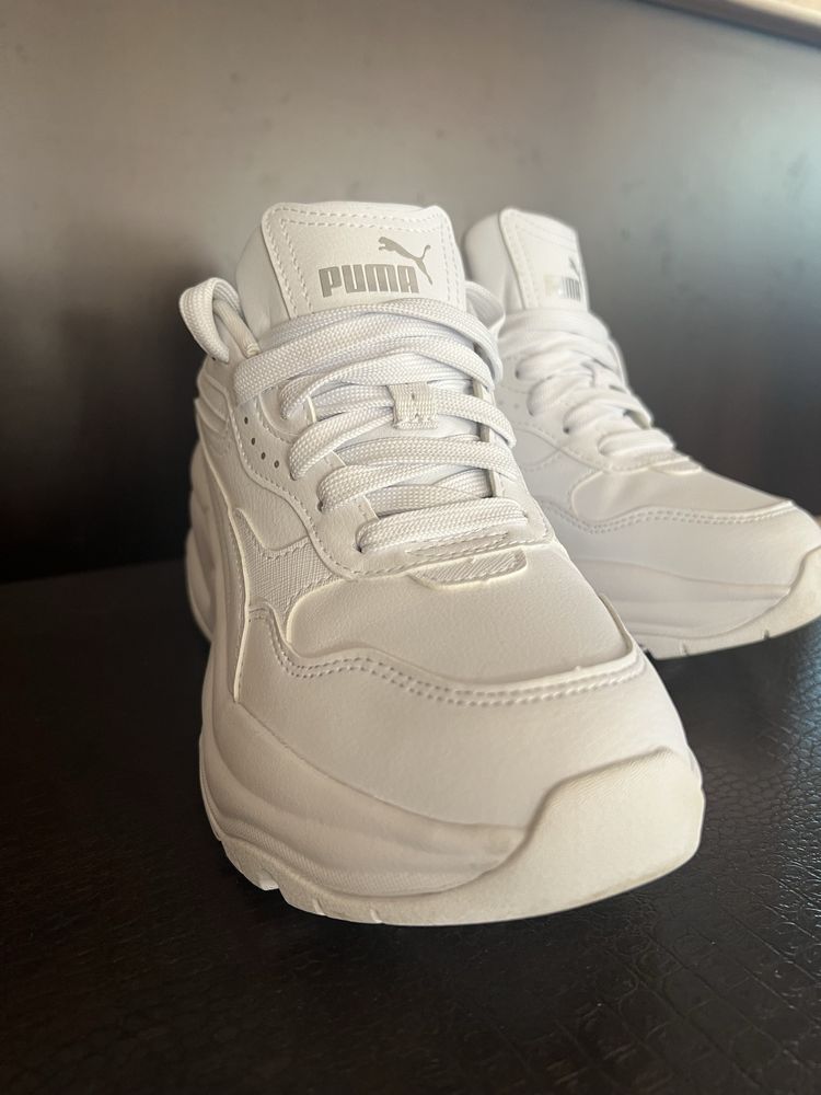 Чисто нови маратонки puma