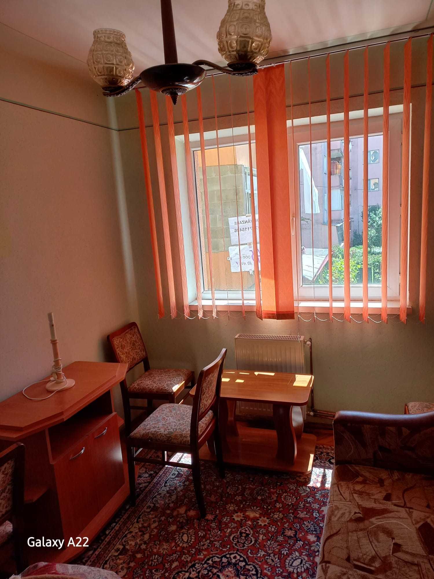 Apartament 3 Camere Orăștie Etaj 1