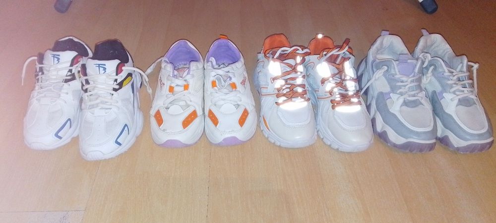 adidași de vânzare preț 30 lei bucata Nr 36_37