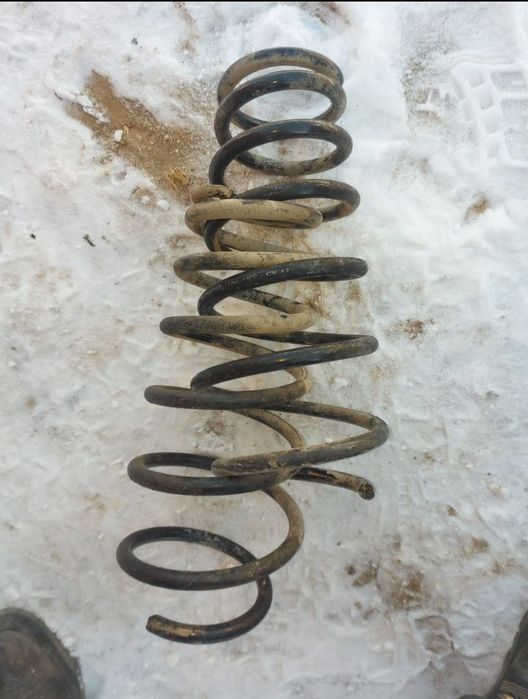 Задние, Передние  пружины на Камри 30