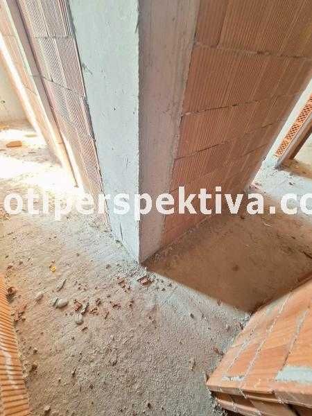 Продава се Тристаен апартамент в Пловдив, Кючук Париж - 105 кв.м за 781 €/кв.м - Снимка #8