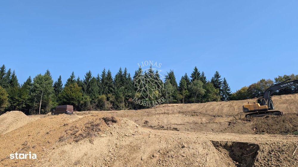 Teren 5930 mp- 1,4 km centru- investitie, cabana in natura