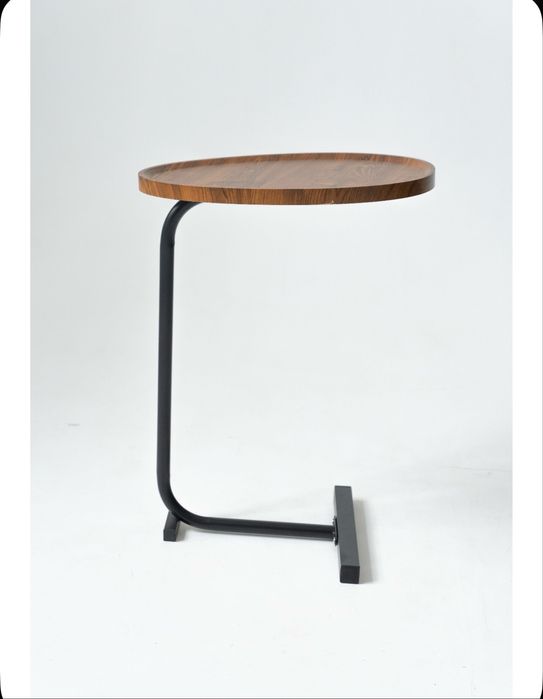 Столик журнальный приставной