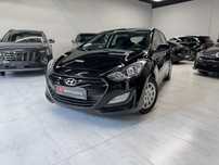 Hyundai I30 Hyundai I30 / 1.4 Benzina / Manual / Moduri de condus / Carte Service