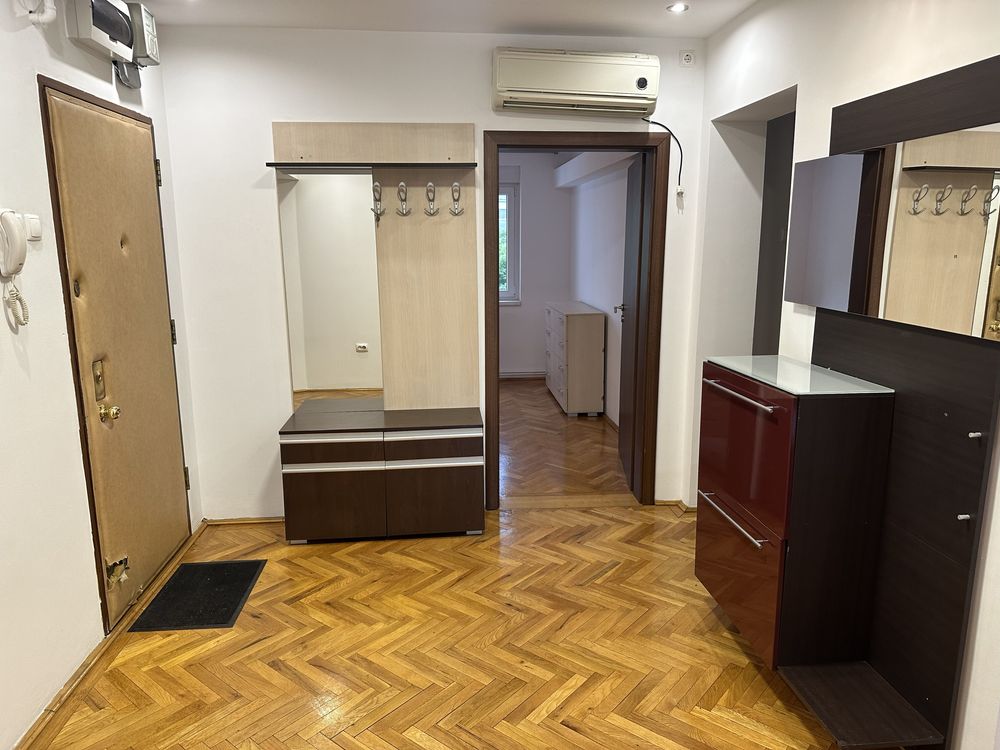 Proprietar vand Apartament cu 4 camere Spitalul judetean 110m renovat