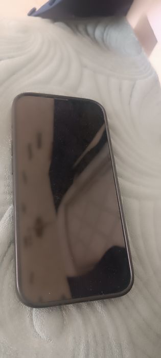 Продам айфон 13 в идеальном состоянии