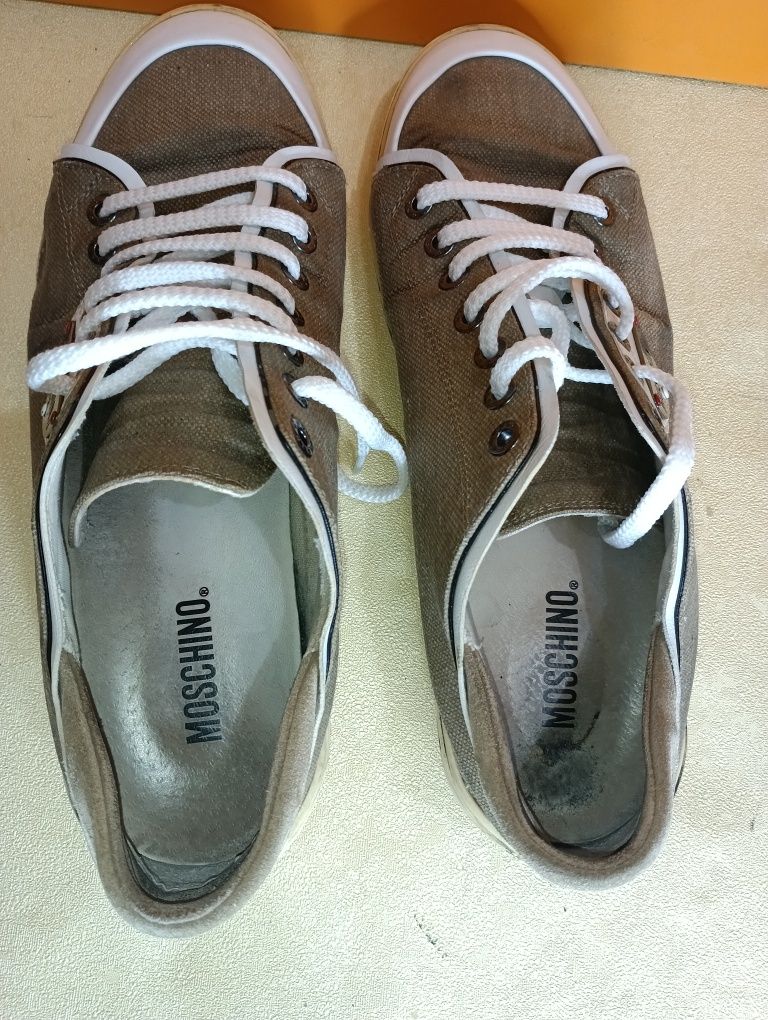 Moschino Rare N 46 - 59 лв