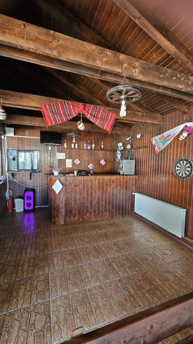Vand spatiu comercial/restaurant-terasa
