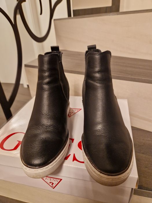 Кецове GUESS, дамски