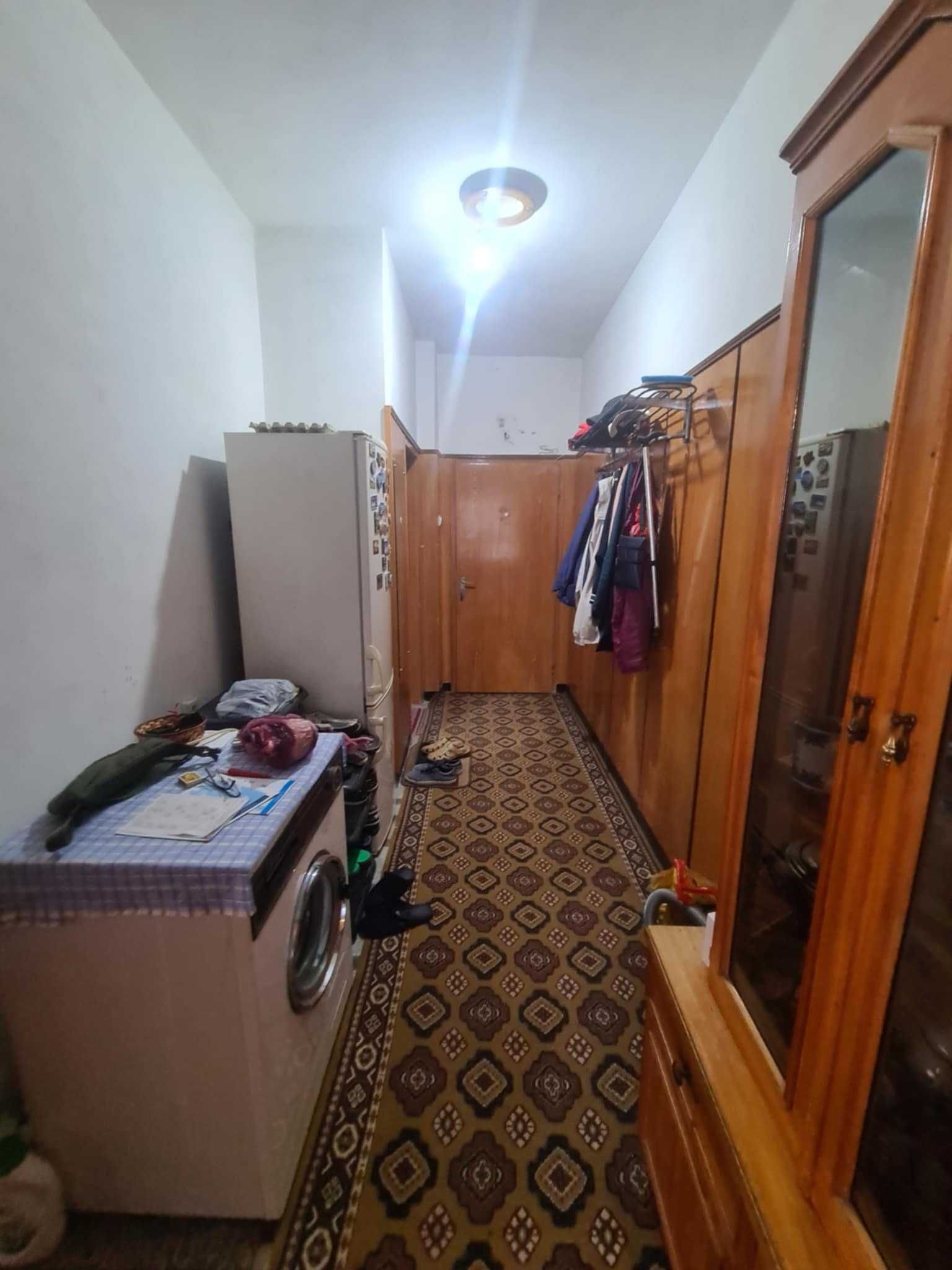 Тристаен апартамент с панорамна гледка в кв. Куба, гр. Хасково