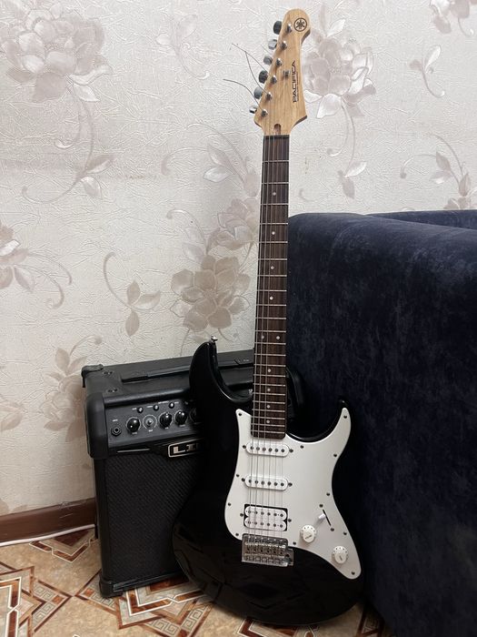 Электрогитара yamaha