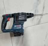 Перфоратор Bosch GBH 18V-22