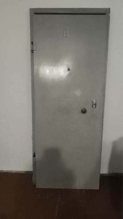 входная железная дверь