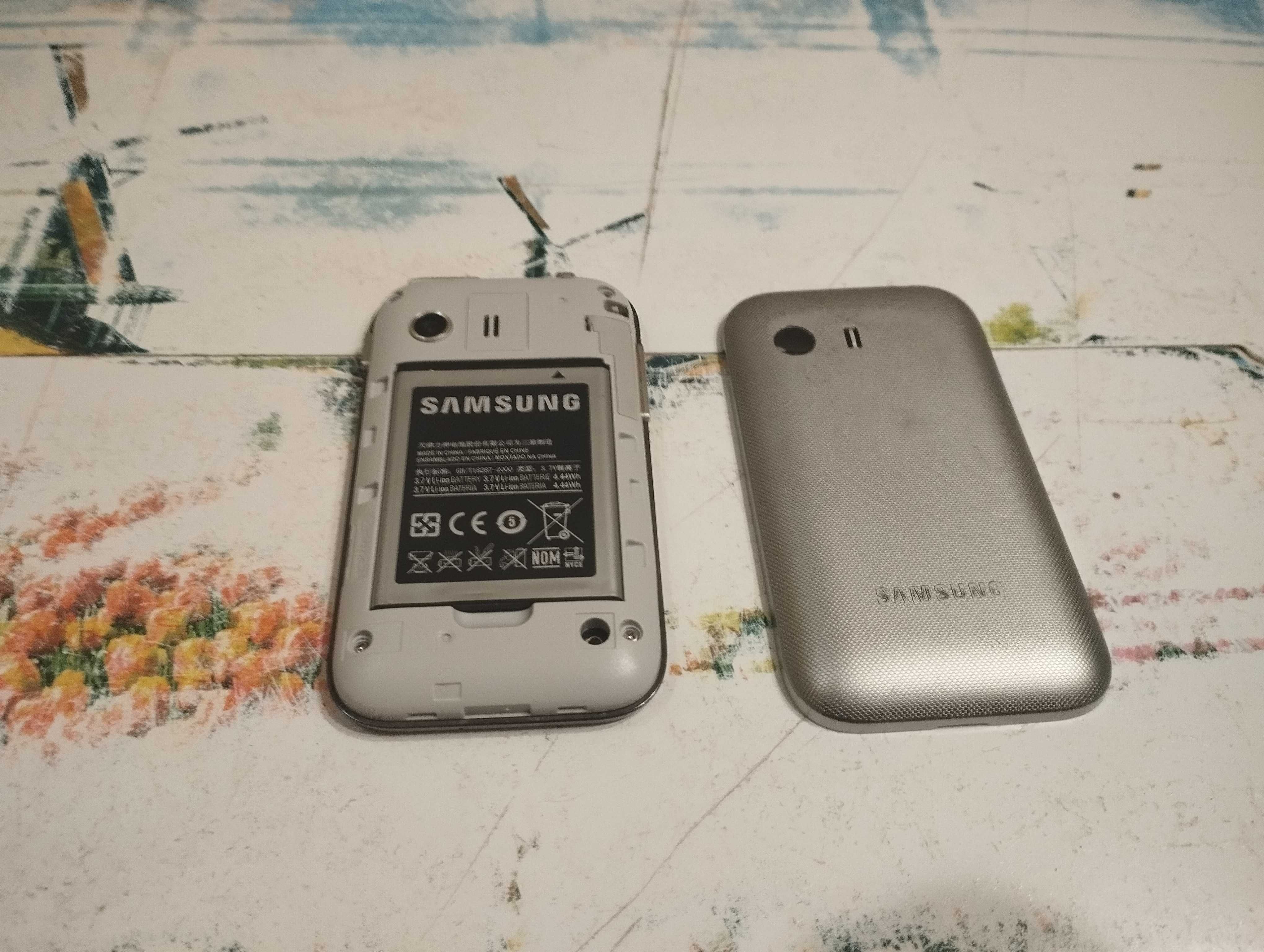 НЕРАБОТЕЩ Смартфон Samsung GT-S5360, за части или за колекционери.