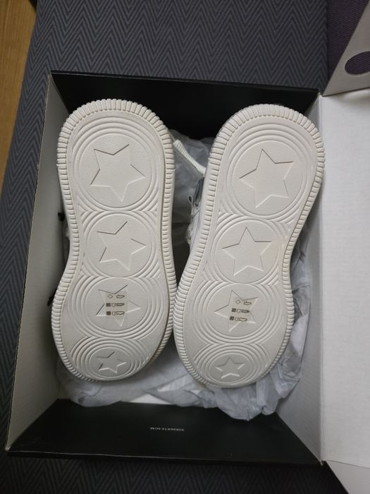 Adidasi Gryxx Albi Noi Nr 40