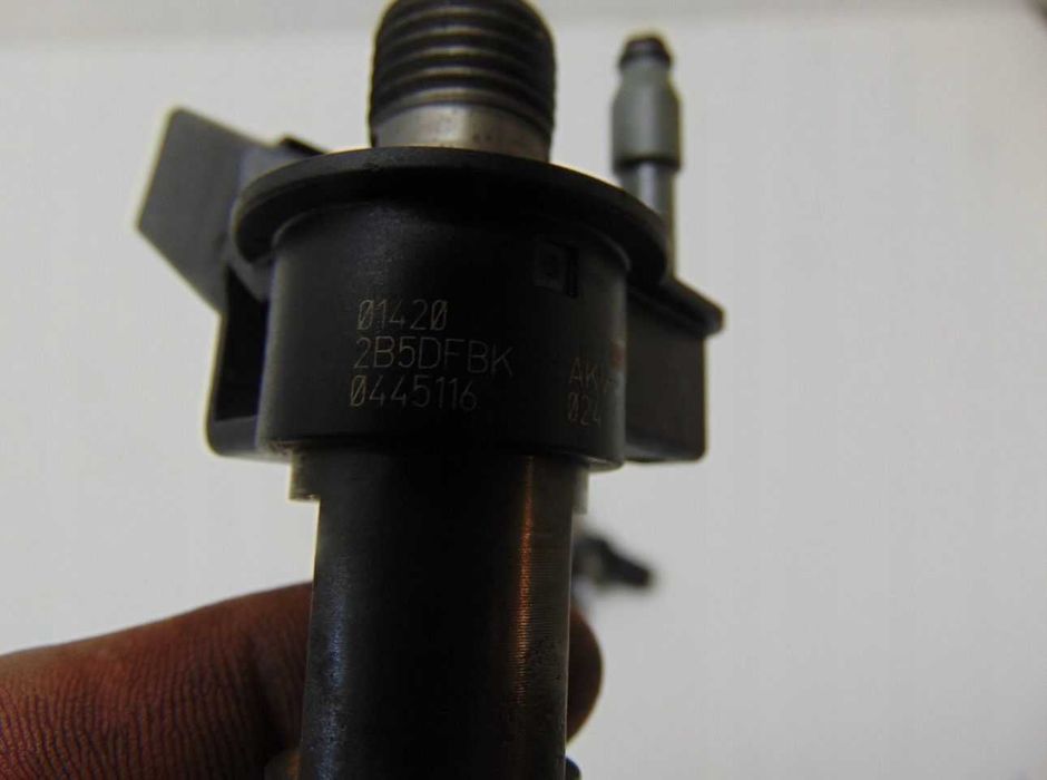 Injector BMW 520 E60 2.0 Diesel cod injector 0445116024