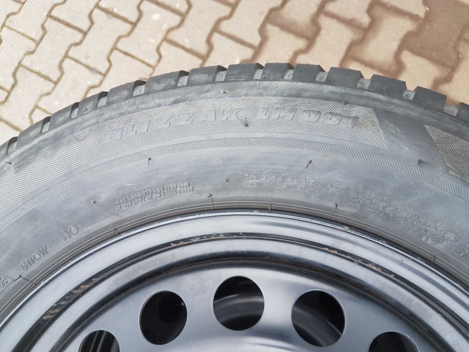 Roti iarna, jante otel + capace OEM Audi Q3, anvelope 215/65 R17 99H