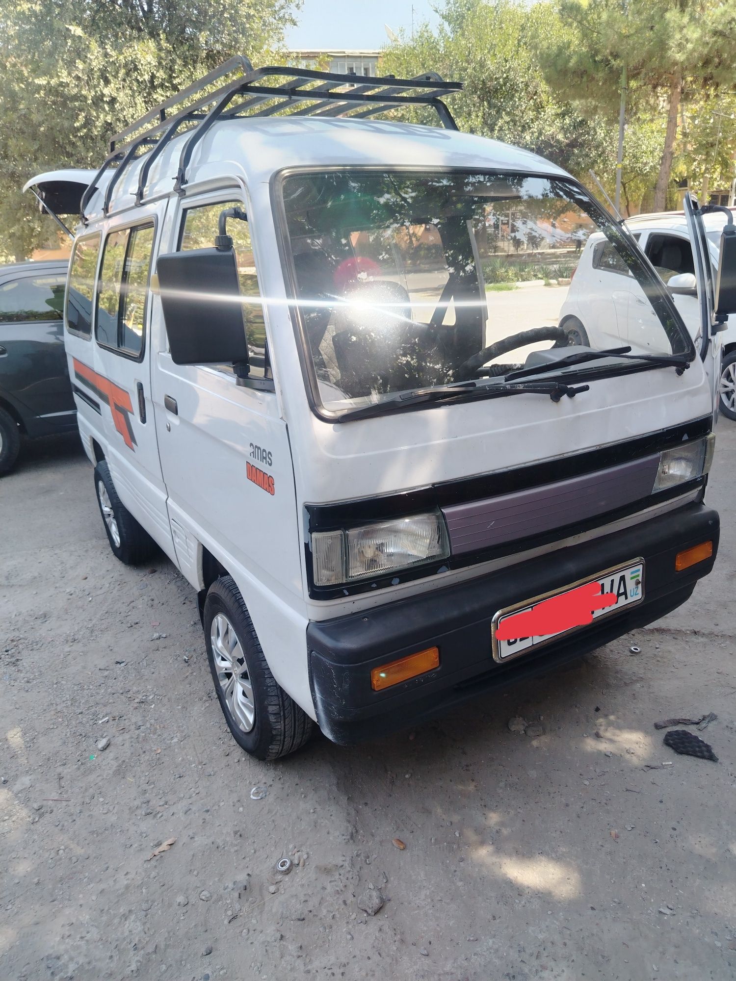 Daewoo Damas1 srochni sotiladi