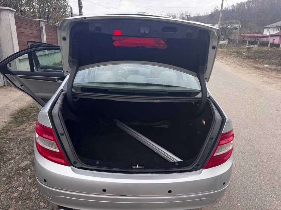 Mercedes C-Class  W204